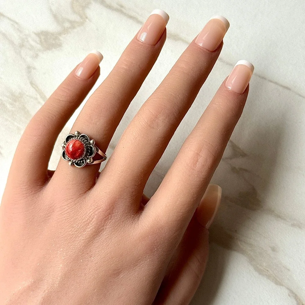 Navajo Flower Ring Red Spiny Oyster Sz 7 Sterling Silver Scalloped Native Amer